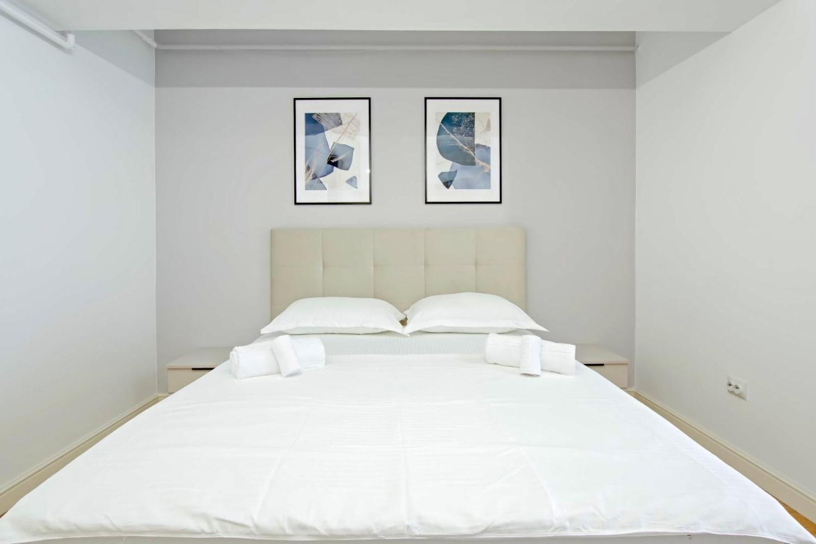 Himson-Blue Apartament Jassy Zewnętrze zdjęcie