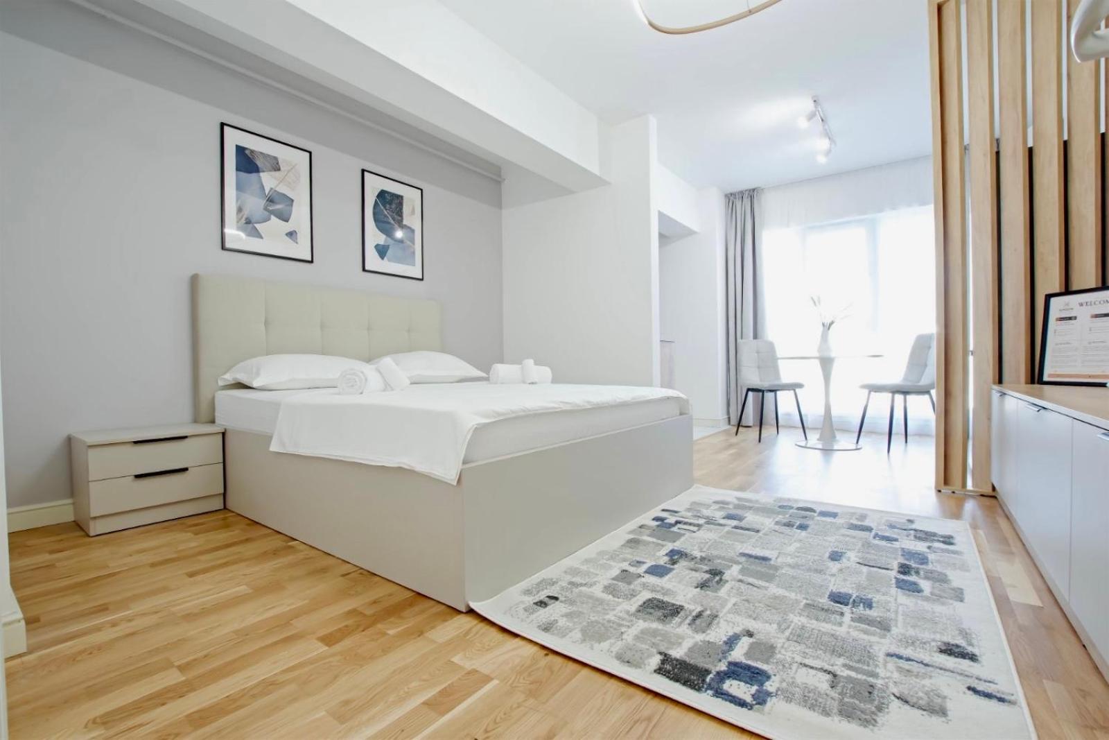 Himson-Blue Apartament Jassy Zewnętrze zdjęcie