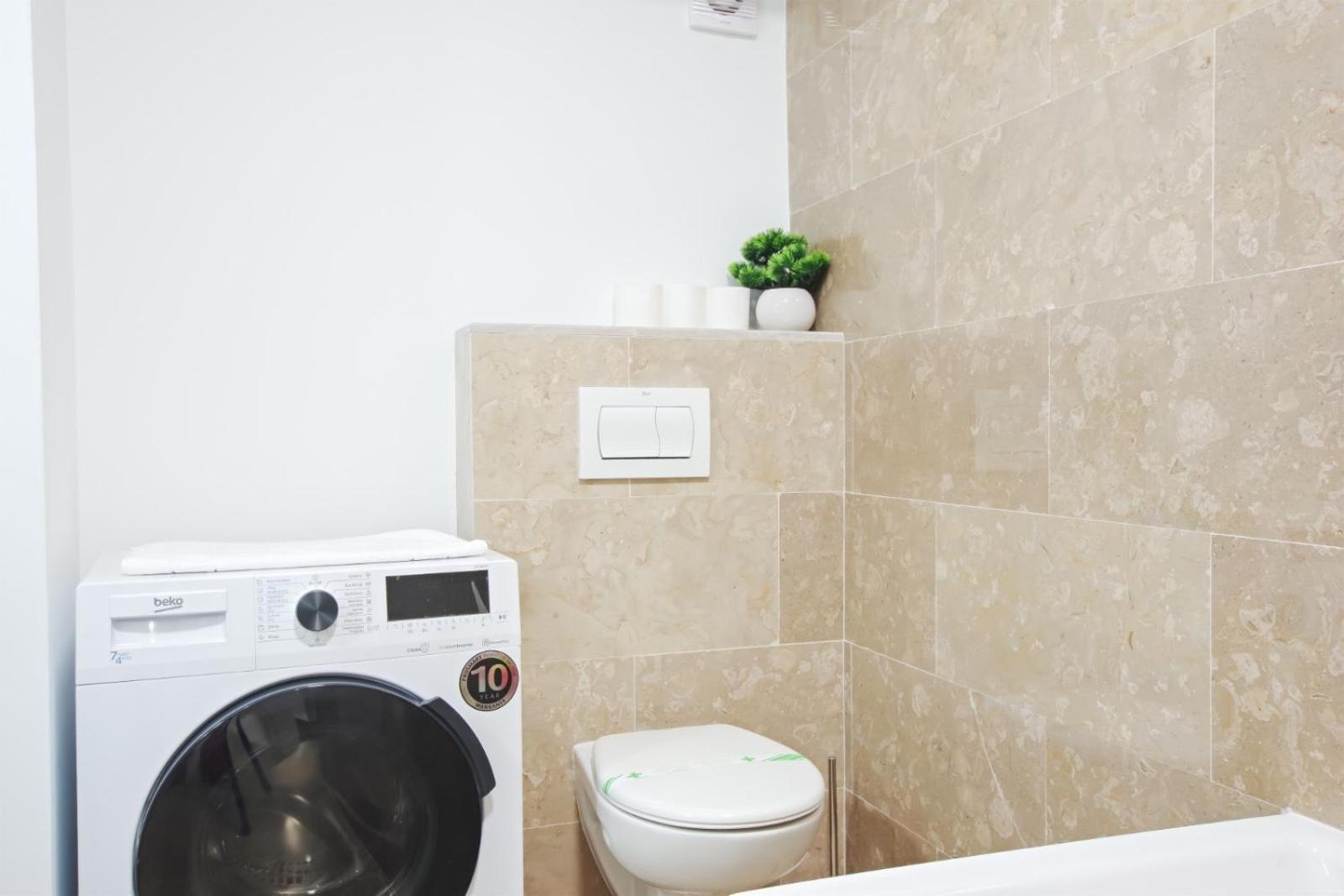 Himson-Blue Apartament Jassy Zewnętrze zdjęcie