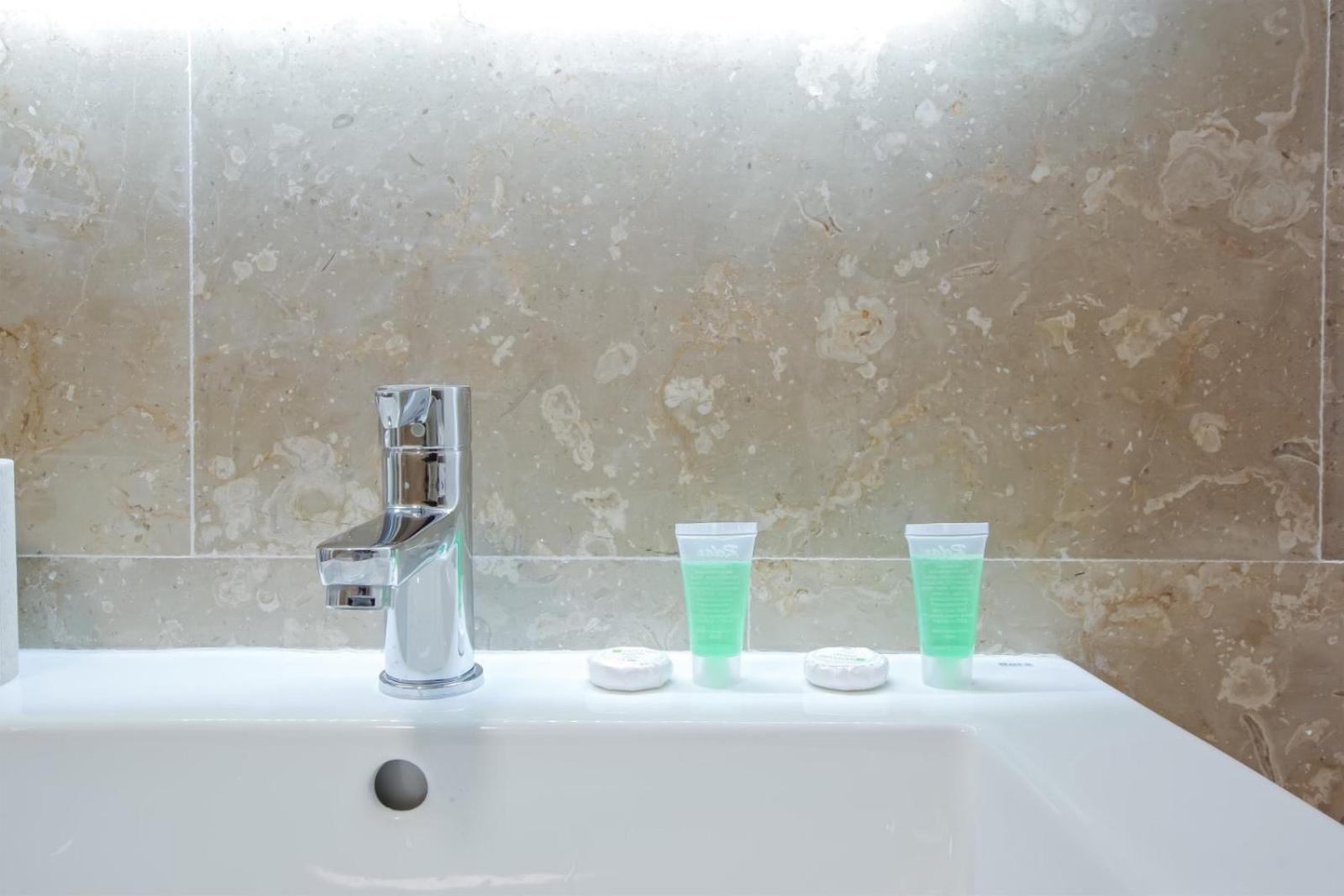Himson-Blue Apartament Jassy Zewnętrze zdjęcie