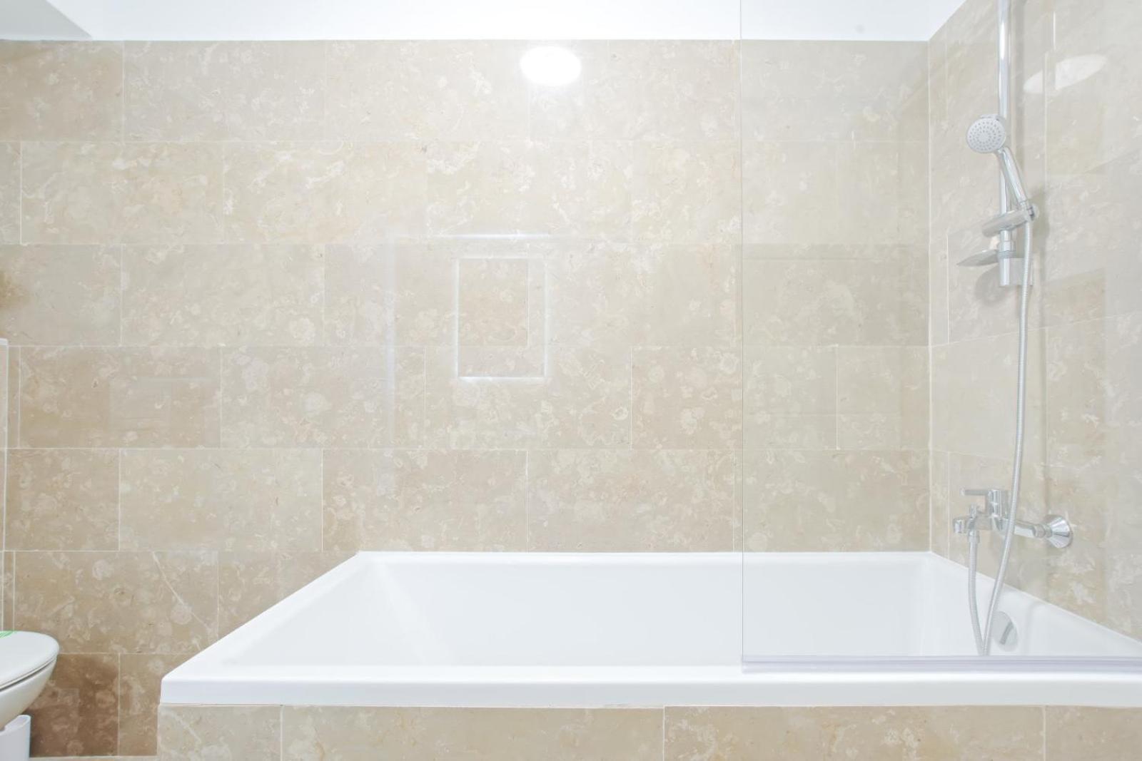 Himson-Blue Apartament Jassy Zewnętrze zdjęcie